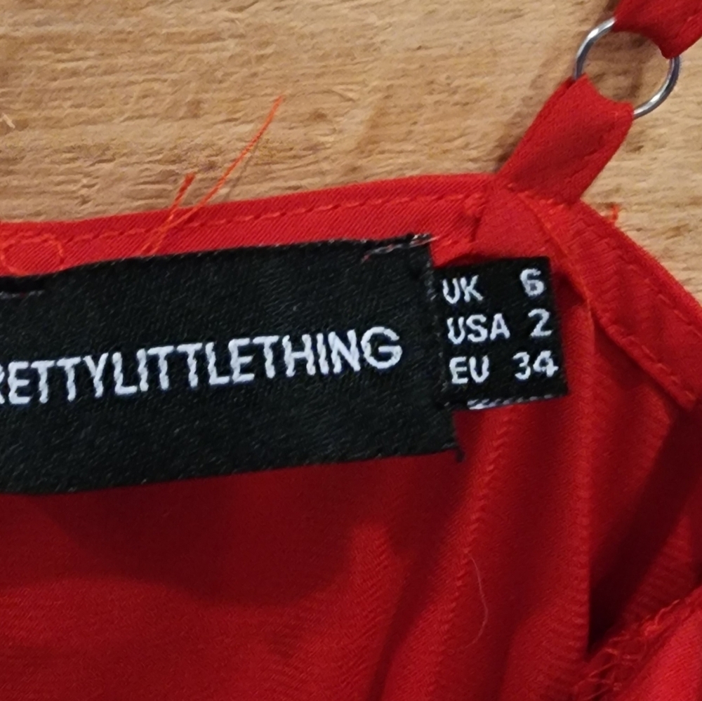 PrettyLittleThing Red Ruffle Cascade Maxi Dress - Picture 3 of 3